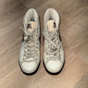 Vintage 2008 Nike Blazers Blue Bottom